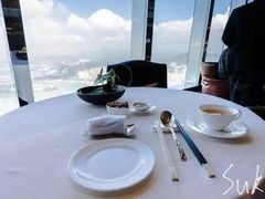 靠窗位-天龙轩(香港丽思卡尔顿酒店)