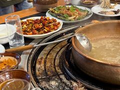 -阿山卓·野生菌火锅·纳西火塘烤肉