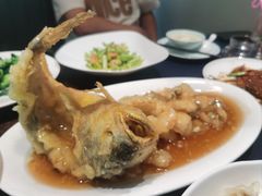 -湖畔鲁菜·二十年老字号餐厅(大明湖店)