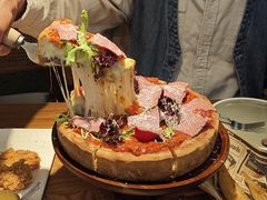 -Dragon Pizza•圆脸龙披萨·牛排餐厅