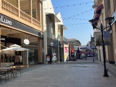 -王府井奥莱临潼小镇(临潼店)