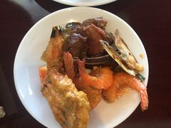 -荣誉国际酒店-云顶旋转餐厅