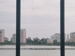 -贝勒爷·酥不腻烤鸭