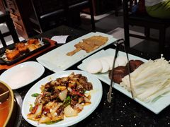 -猪啊牛呀羊啊铜盘烤肉(正大广场店)