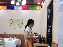 -乡土特色.冷锅鱼.牦牛肉汤锅