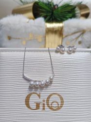 -GiO挚澳珠宝(侨福芳草地店)