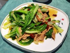 豆筋炒小白菜-起源小厨小笼灌汤包子(晋安路皇宋大观店)