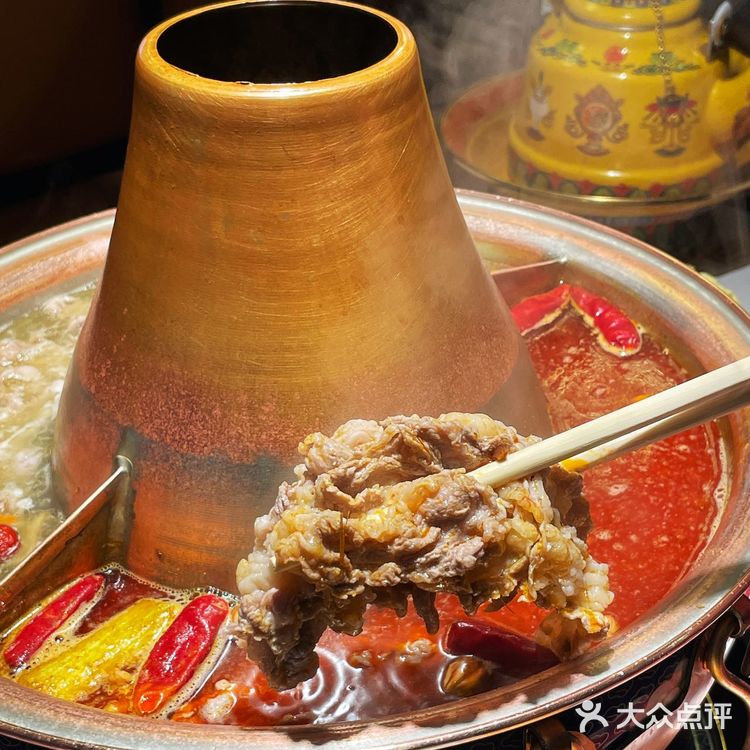 体验内蒙大草原风情,品味高品质牛羊肉火锅