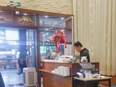 -天成·潮州牛肉脆肉鱼生蚝自助火锅