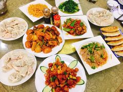 -福园东北菜饺子铁锅炖