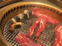 -铭牛烧肉·和牛海鲜自助(高新月牙湖店)