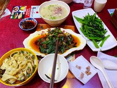 老妈面清汤-易老妈蹄花.特色川菜(人民公园总店)