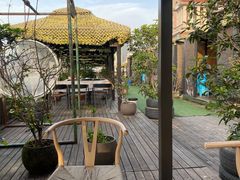 -冰冰龙虾·江湖菜·花园江景餐厅