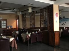 大堂-华盛园卷子王农家菜水库鱼