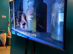 -荒岛实景沉浸密室(江汉路1店)