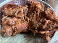 -95号酱骨·一块豆腐(展春园西路店)