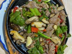 铁板牛肉-洪霞餐馆