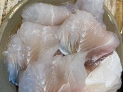 -渝嘴小老弟老火锅(华新村店)