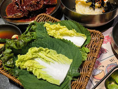 -草家酱蟹炭火烤肉店(珲春南路二店)