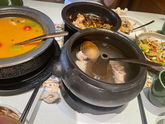 -云海肴·汽锅鸡·云南代表菜(天山百盛优客店)