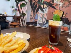 草莓比利时华夫饼-echoes coffee回响咖啡(888街店)