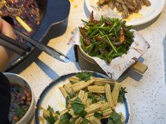-蛙鱼潭美蛙鱼头火锅(解放碑瑞富广场店)