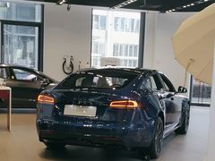 -TESLA 特斯拉(上海太古汇体验店)