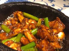 石锅杭椒牛蛙-桂满陇天书(南京德基旗舰店)