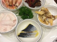 -青瓦餐厅·生鱼片·韩园烤肉(西塔店)