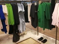 -COS(月星环球港店)