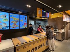 -麦当劳(伟城广场店)