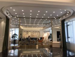 点击看大图 -拉瑞娜LaReine婚纱礼服高级定制
