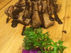 -HIHE Bistro·Oyster Bar(华熙live店)