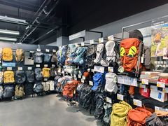 -迪卡侬(西三旗店)