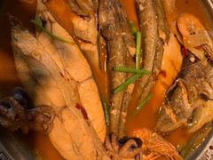 -赶海部落海鲜城(海阳路店)