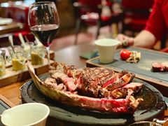 -恰餐厅及酒吧 CHAR Bar & Grill (北京丽都皇冠假日店)