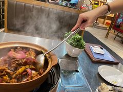 -胡须佬鸡煲四季火锅店(石厦西村直营店)