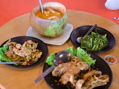 -大树下海鲜饭店