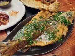 葱油鱼-老粤西梧州特色菜餐厅