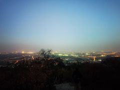 -鬼笑石后山停车场