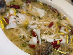 -渔语鱼酸菜鱼新川菜(来福士店)