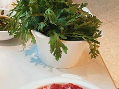 茼蒿菜-左庭右院鲜牛肉火锅(新梅广场店)