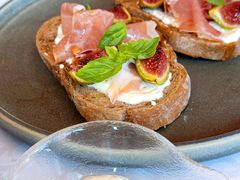 -青岛香格里拉·鱼跃地中海西餐厅