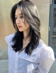 -变画·发型STUDIO