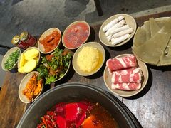 -四小区火锅·巷子里的重庆火锅(花照壁店)