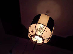 -Noir. Dining in the Dark
