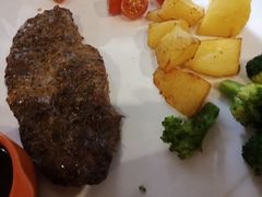 -必胜客(机场路店)