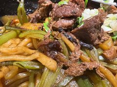单人牛腩焖面-金豆角砂锅焖面(安贞店)