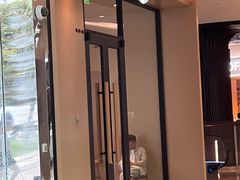 -星巴克(上海长宁来福士1F店)