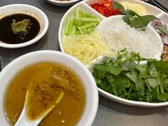 -官塘陈记鱼生·潮汕砂锅粥·牛肉火锅(潮枫路总店)